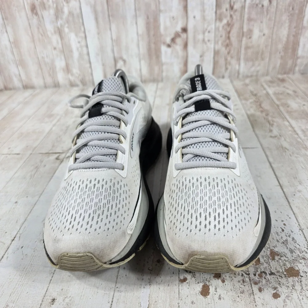 Brooks Trace 3 Womens Running Shoes White Grey Black Size 10 Medium B